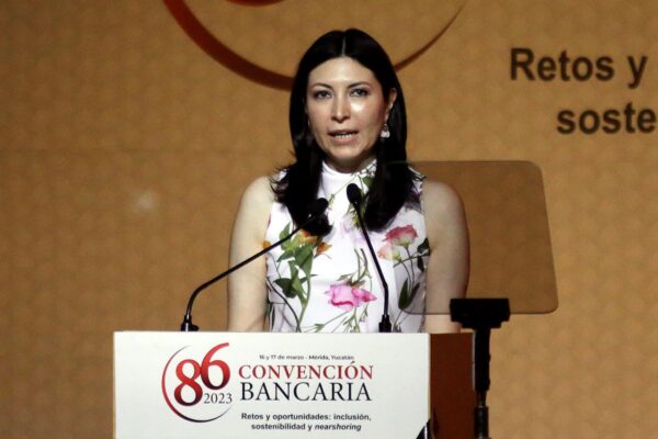 Nombran a Victoria Rodríguez como la “banquera central” de 2024 en América