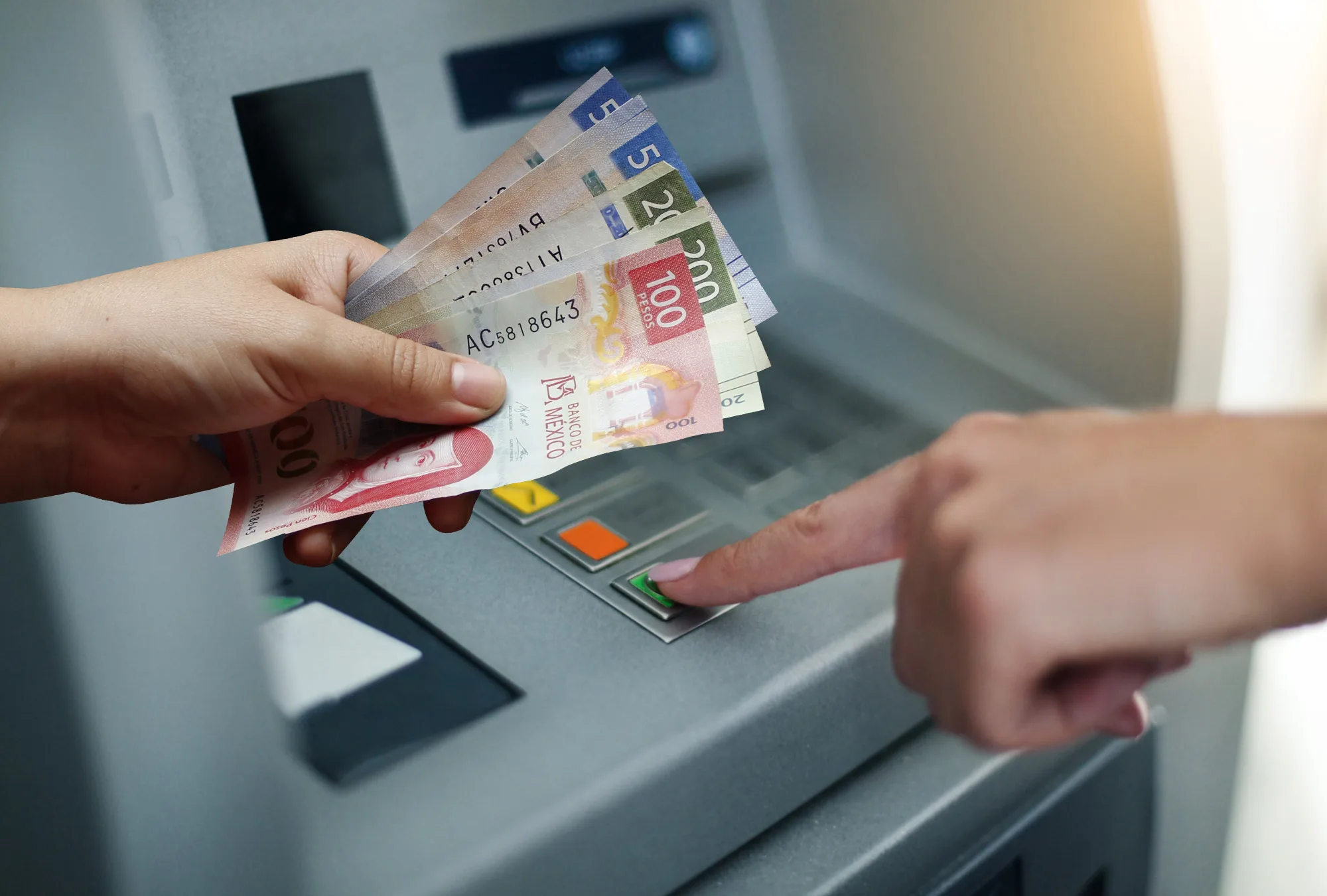¿Ya no necesitarás la CLABE para hacer transferencias? Esto cambia con las nuevas reglas de Banxico