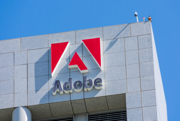 Adobe, el gigante del software, se desploma más de 13% tras “decepcionantes” resultados trimestrales