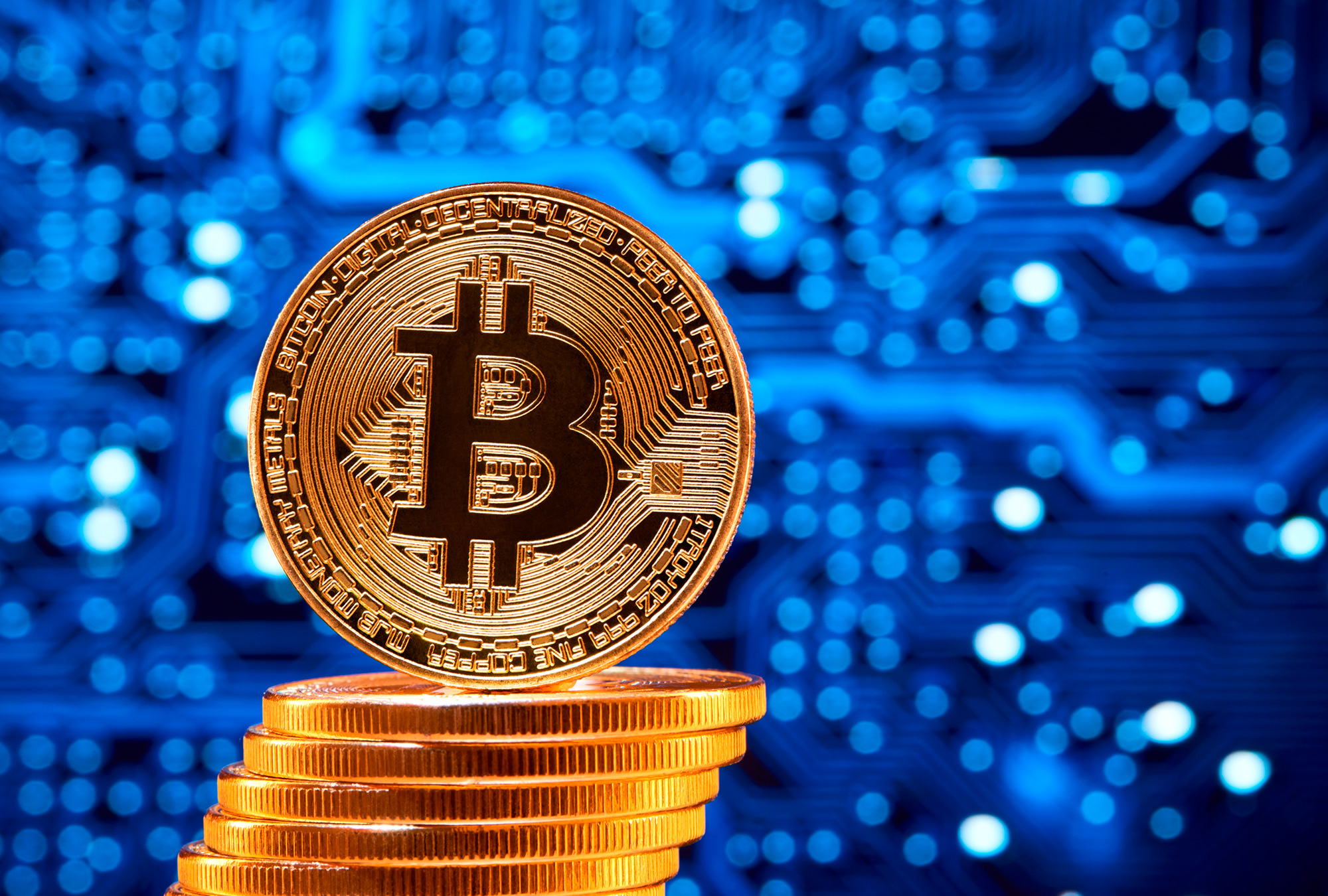 Bitcoin marca un nuevo máximo histórico por encima de los 69,000 dólares