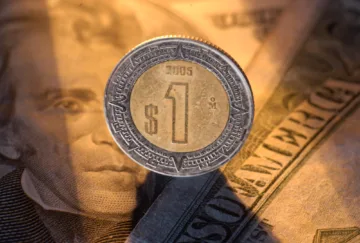 Tipo de cambio cae 1.06%: Dólar vuelve a superar los pesos Tipo de cambio cae 1.06%: Dólar vuelve a superar los pesos