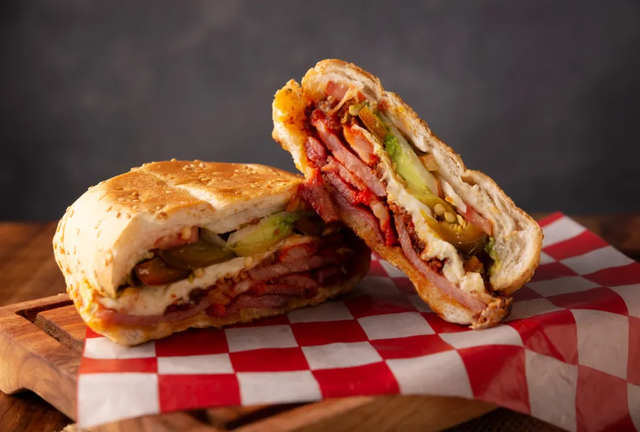La torta ahogada se coloca en el top 10 de los mejores sándwiches del mundo