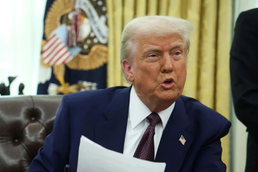 Trump recurrirá a Ley de Enemigos Extranjeros para intensificar deportaciones Trump recurrirá a Ley de Enemigos Extranjeros para intensificar deportaciones