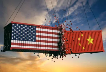 Trump amenaza con aranceles de 50% a China por Irán mientras el petróleo repunta 6%