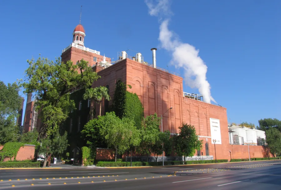 Cómo Heineken México produce más con menos agua y apuesta por el consumo responsable | Imagen Arturo Aguirre Tapia para Alto Nivel