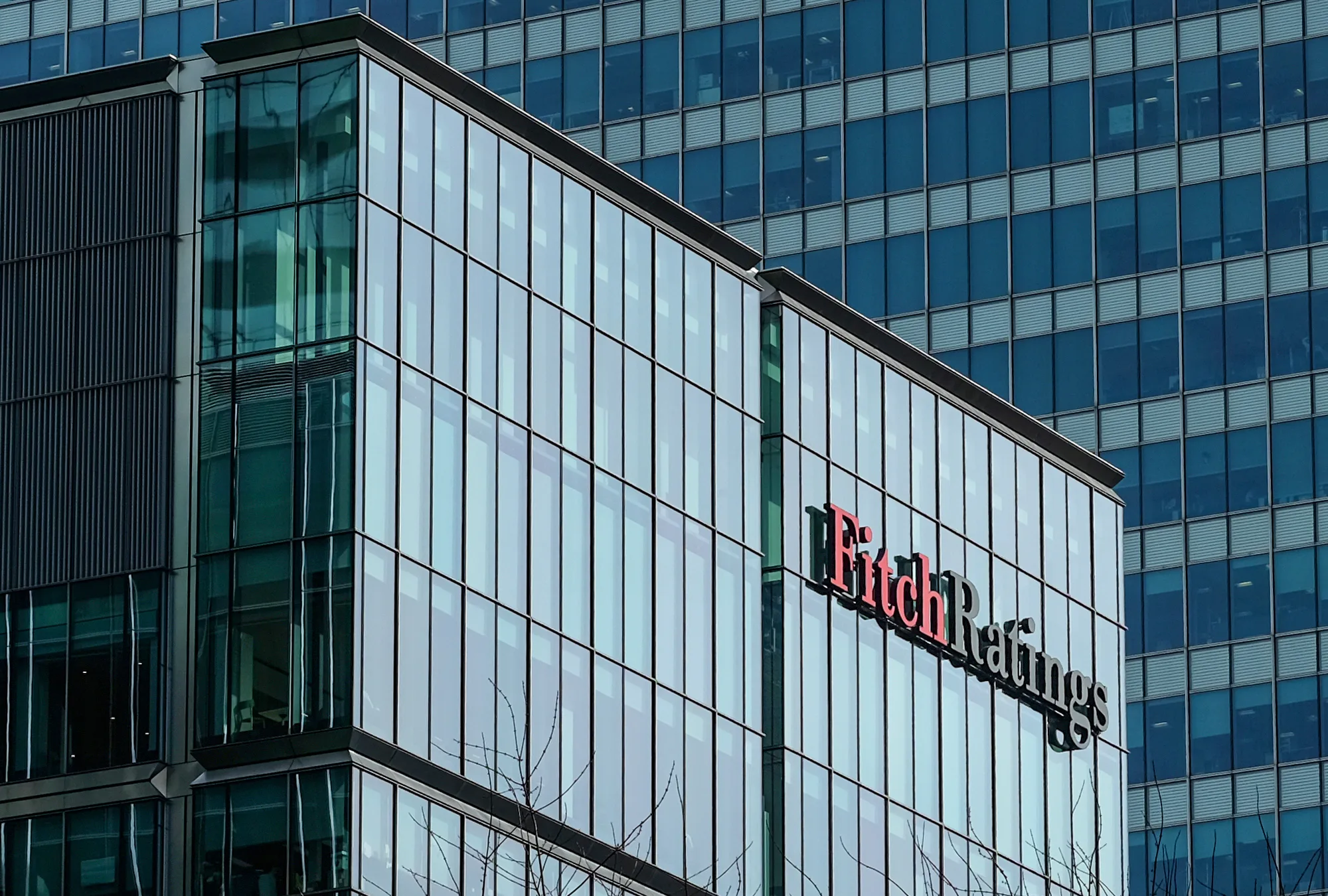 Fitch advierte a México: el ajuste fiscal de 2027 será insuficiente para estabilizar la deuda