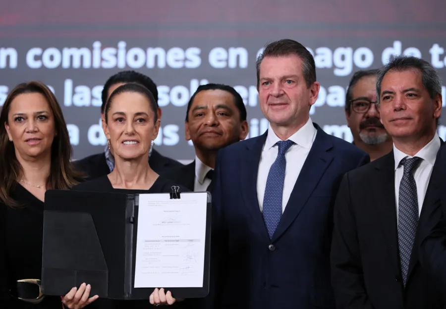 México eliminará hasta 80% de comisiones bancarias a gasolineras para contener el alza de combustibles