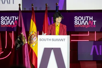 María Benjumea: la IA ya eliminó las barreras para emprender, ahora el reto es mental