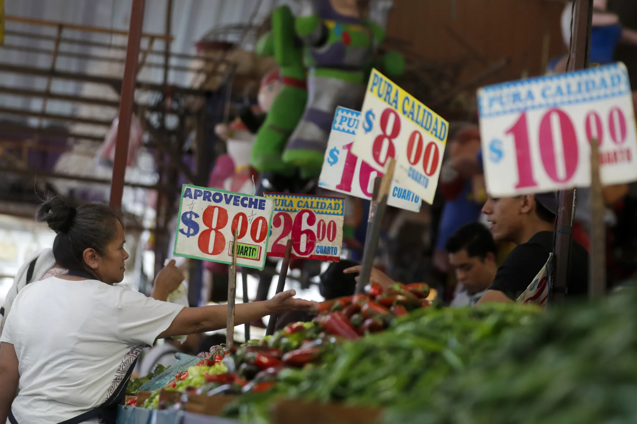 Inflación en México se eleva a 3.26% en agosto y rompe racha de tres meses a la baja