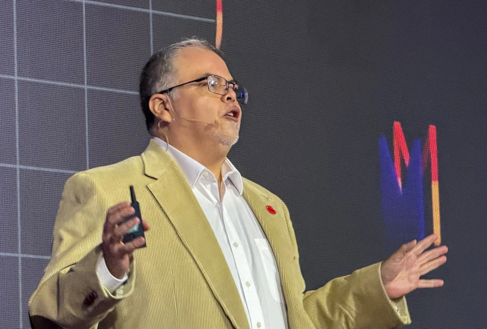 Red Hat: el reto de las empresas es escalar la IA sin disparar los costos